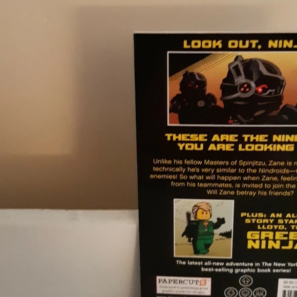 Lego Ninjago Master of Spinjitzu  Book ''Night Of The Nindroids'' - Picture 3 of 6